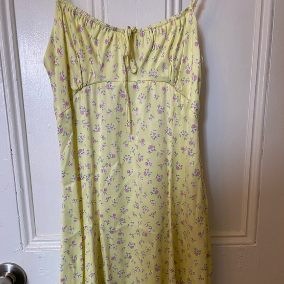 Never been worn! - Picture 3 of 3